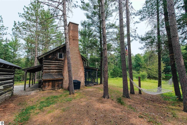 view of home's exterior