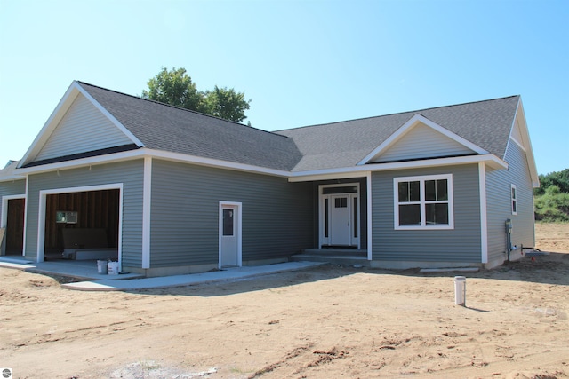 view of front facade featuring a garage