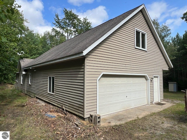 view of detached garage