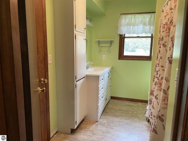 bathroom with vanity