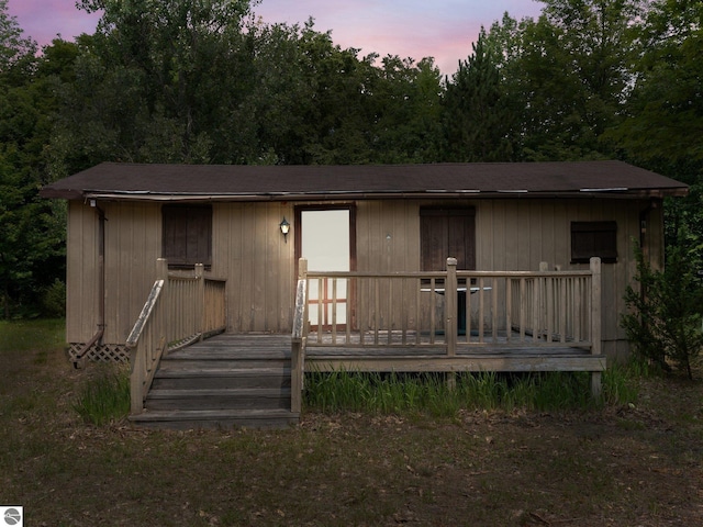 view of front of property