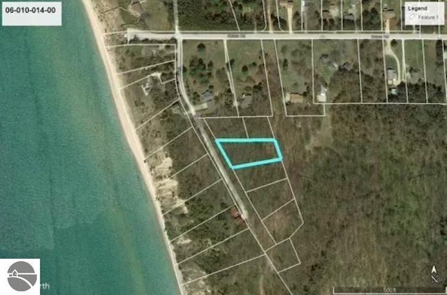 Listing photo 2 for 000 Stratton Ln, Frankfort MI 49635