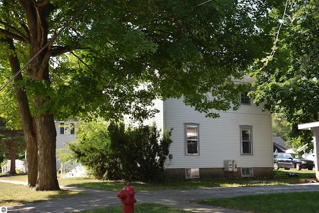 view of home's exterior