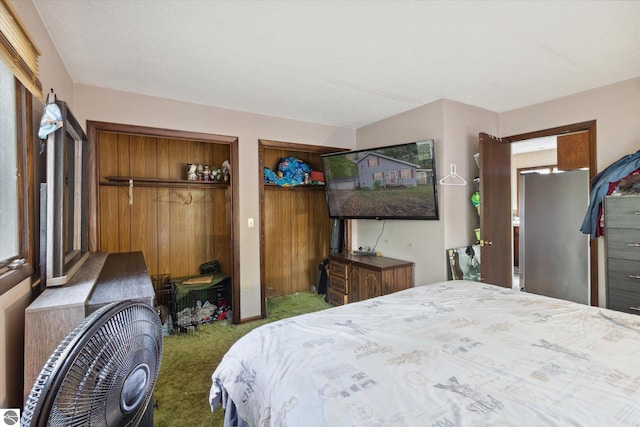 bedroom featuring carpet flooring