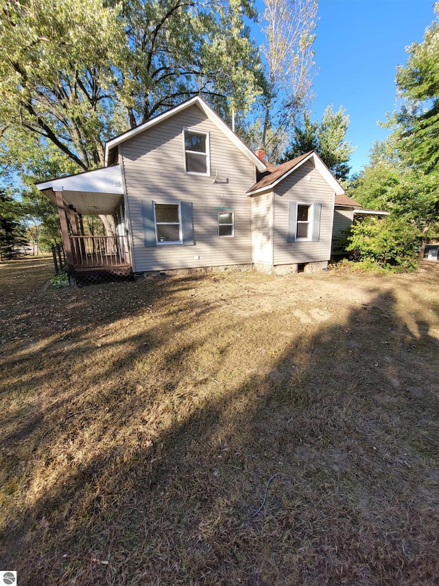 exterior space featuring a yard