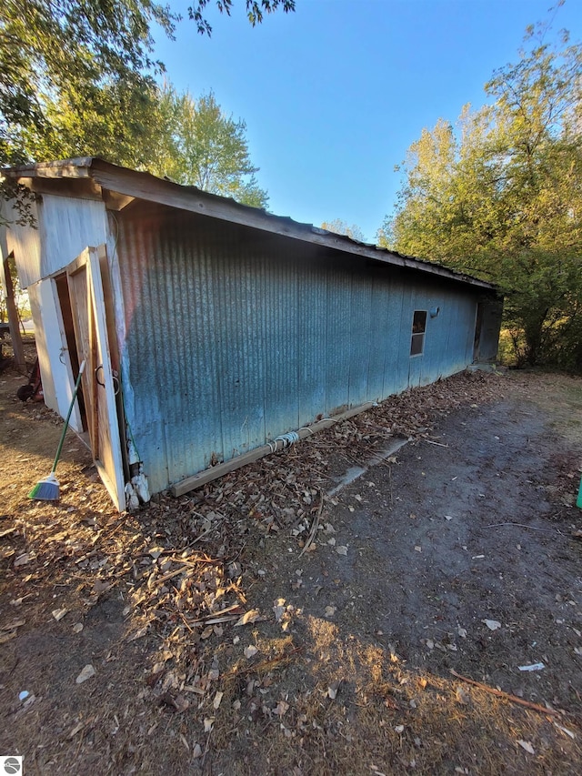 view of home's exterior