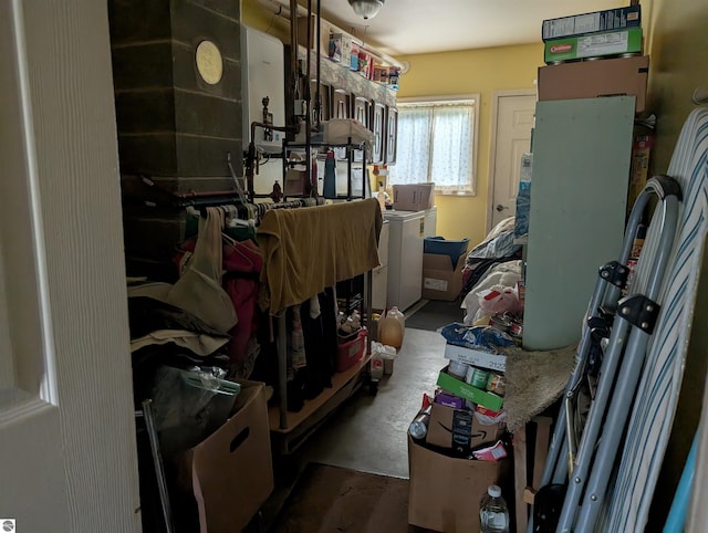 interior space featuring independent washer and dryer