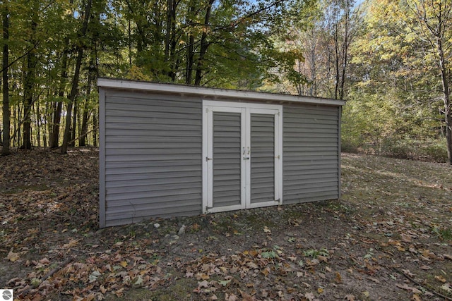 view of outbuilding