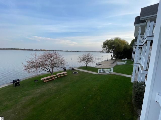 view of yard with a water view