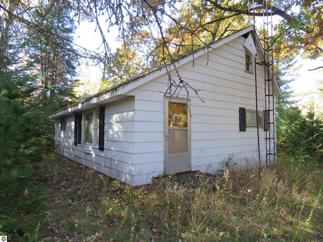 view of home's exterior