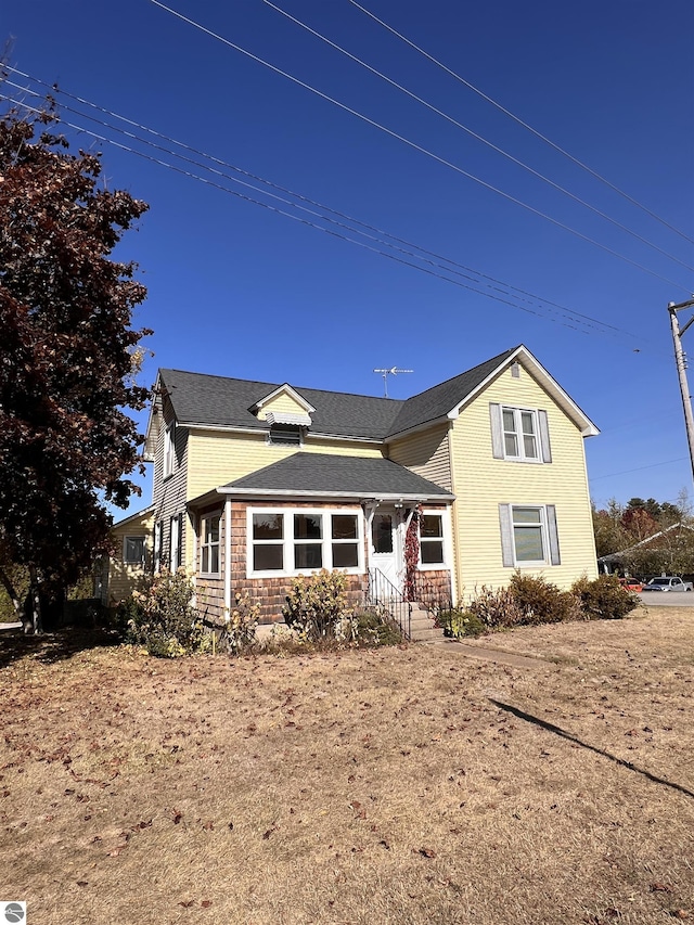 102 W Philip St, Lake Leelanau, MI 49653 - view of traditional-style house