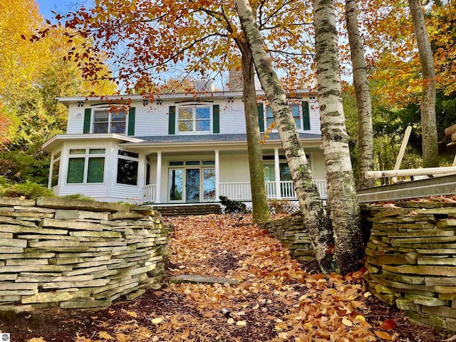 view of front of home featuring a porch