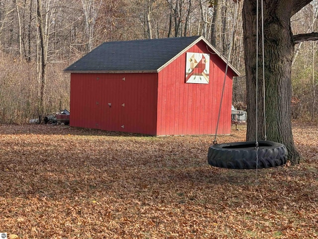 view of outbuilding