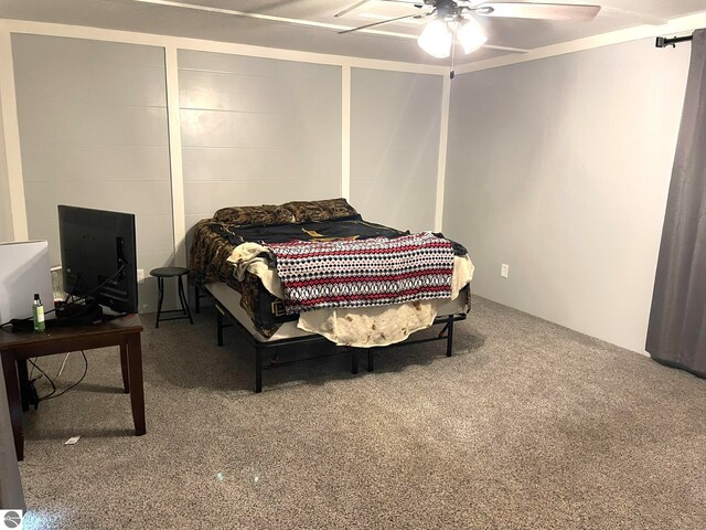 bedroom featuring carpet and ceiling fan