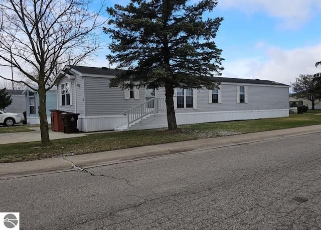 view of manufactured / mobile home