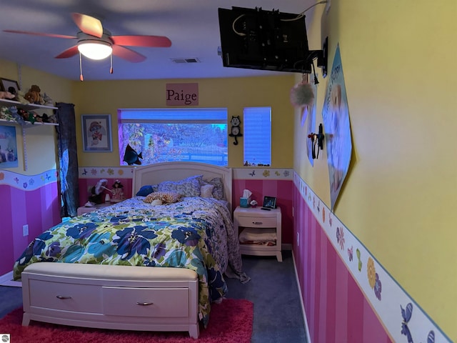 bedroom featuring carpet and ceiling fan