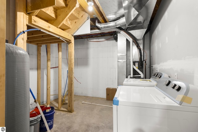 laundry room featuring washer and dryer