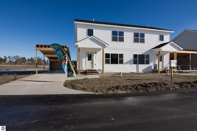 view of front of property