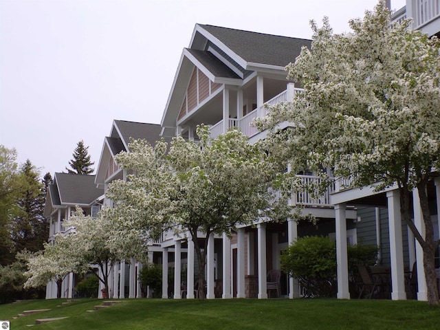 view of building exterior