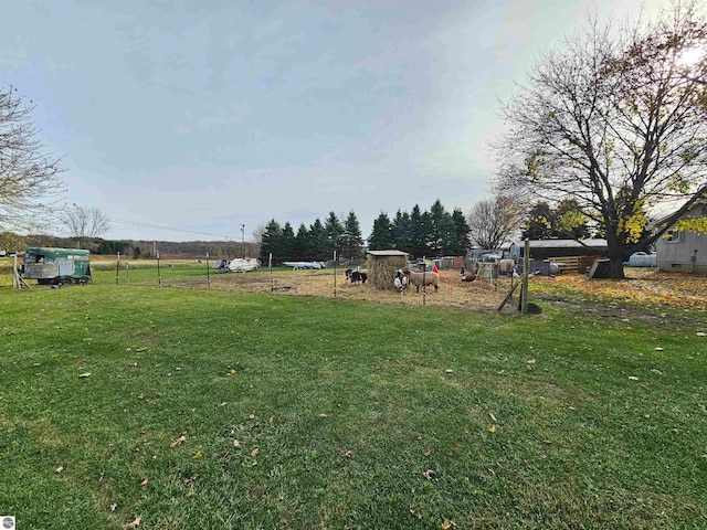 view of yard featuring fence