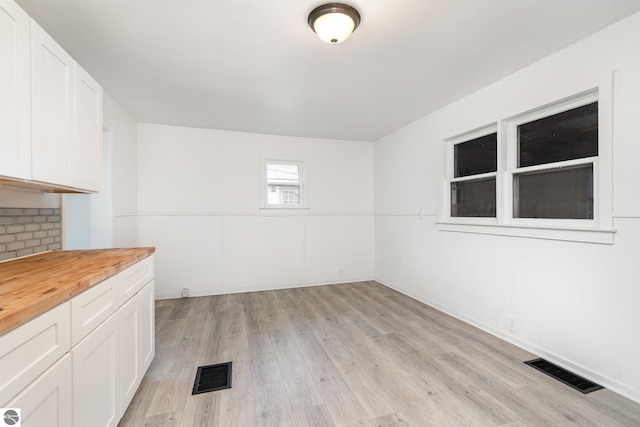 726 Pennsylvania Ave, Alma, MI 48801 - interior space featuring light hardwood / wood-style flooring