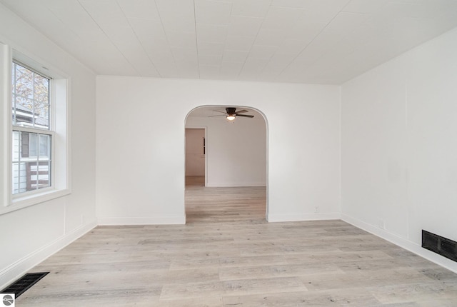 726 Pennsylvania Ave, Alma, MI 48801 - spare room featuring light hardwood / wood-style floors and ceiling fan