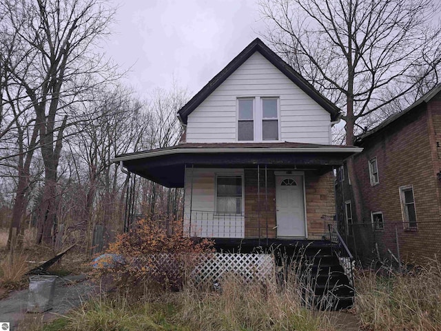 view of front of home featuring a porch