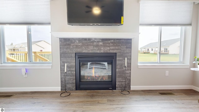 interior details with hardwood / wood-style floors