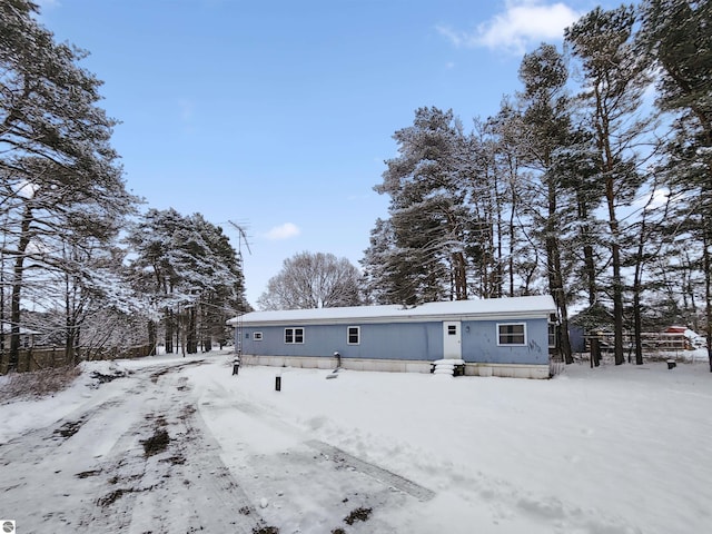 view of front of property