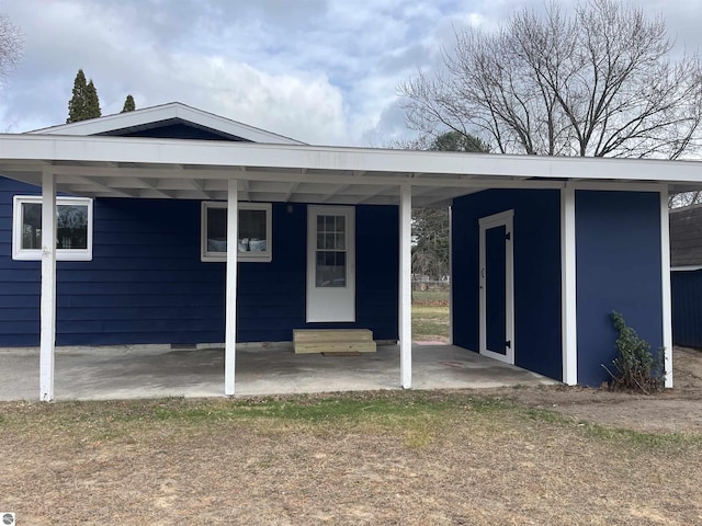 view of front of property