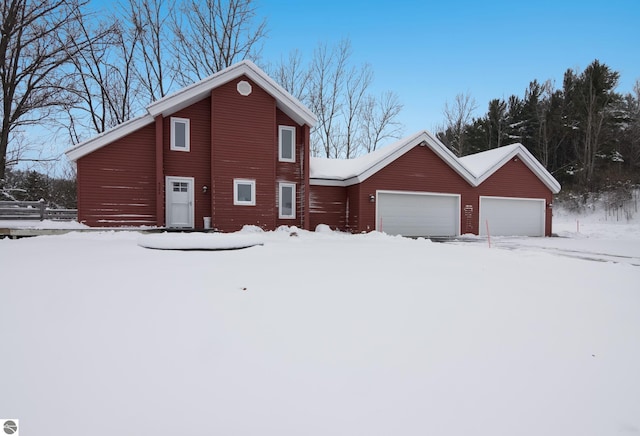 view of front facade with a garage