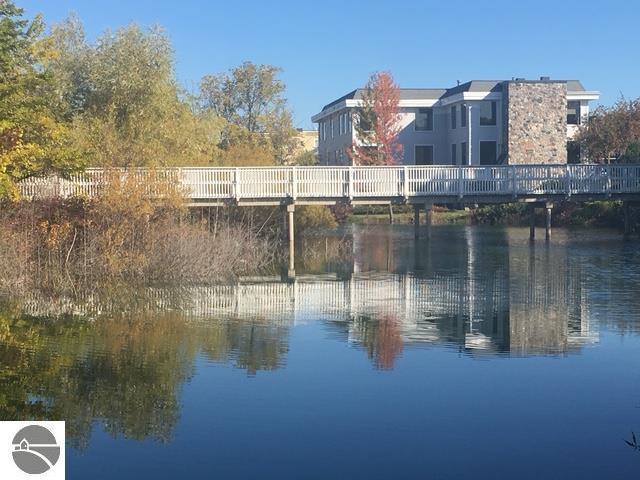 view of water feature