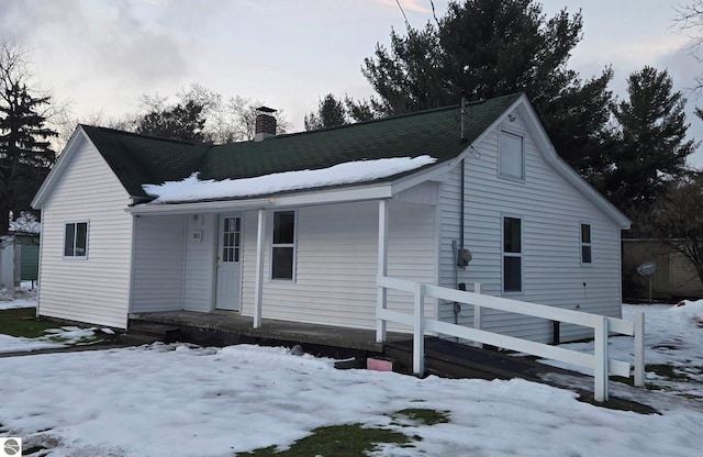 view of front of property