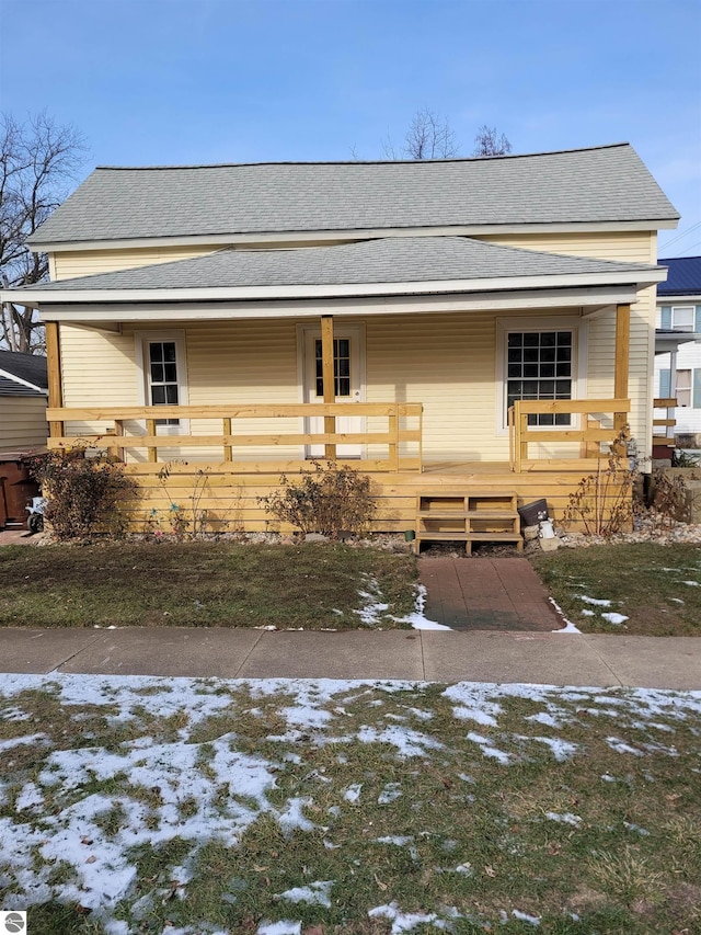 view of front of home featuring a porch