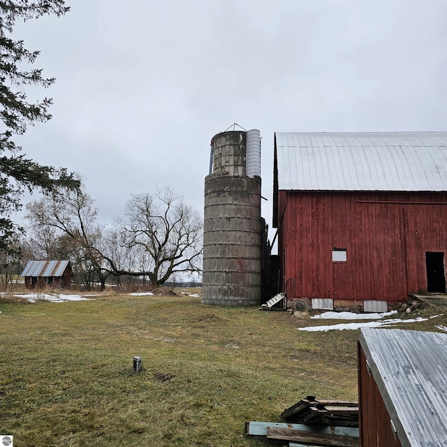 view of property exterior featuring a yard