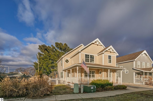 view of front facade with covered porch