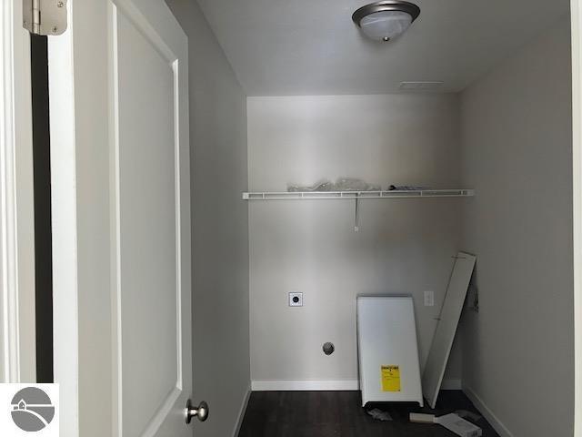 laundry room featuring electric dryer hookup