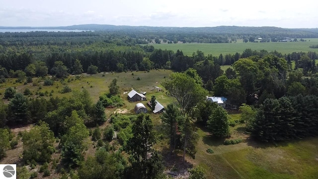 birds eye view of property featuring a rural view