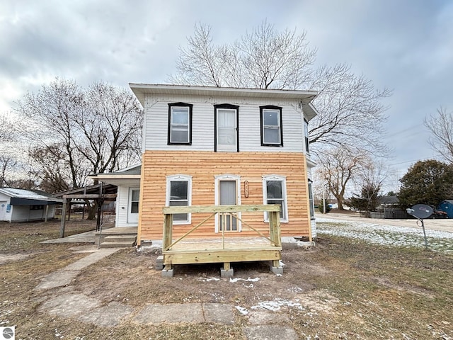 view of front of property