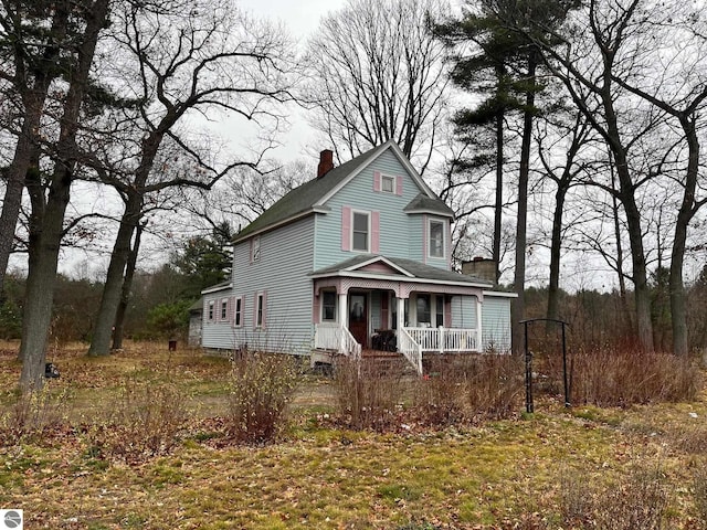 view of front of home featuring a porch