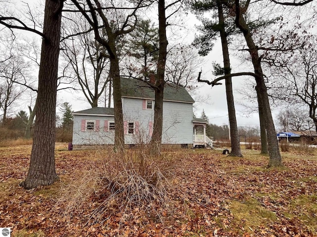 view of side of property