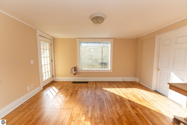 empty room featuring light hardwood / wood-style flooring