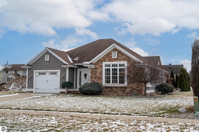 view of front facade featuring a garage