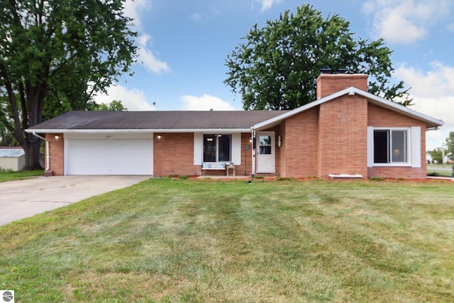 ranch-style home featuring a front lawn and a garage