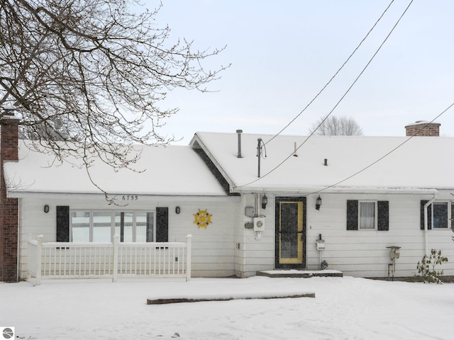 view of front of home