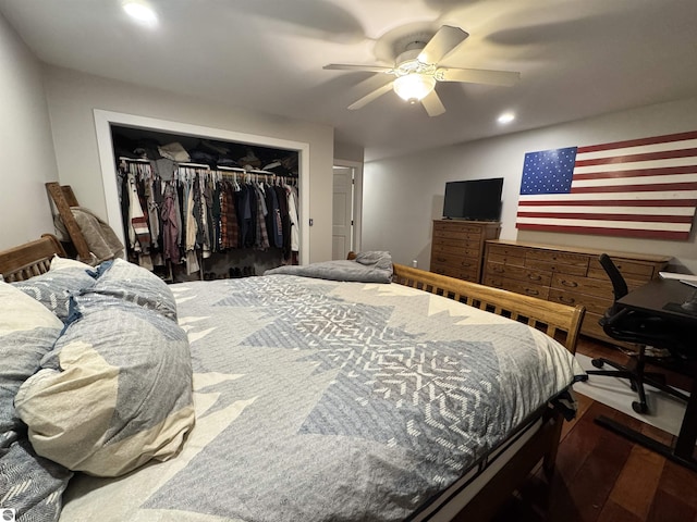 bedroom featuring a closet and ceiling fan