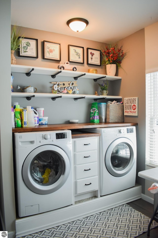 laundry area featuring washer and clothes dryer