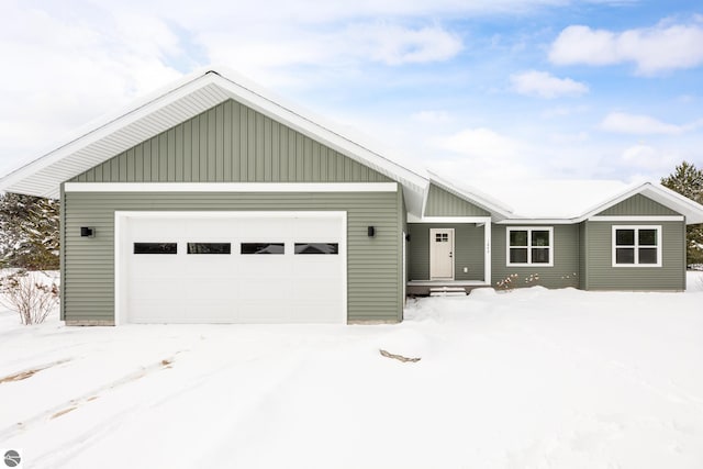 view of front facade with a garage