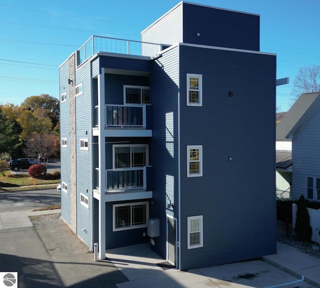 view of building exterior