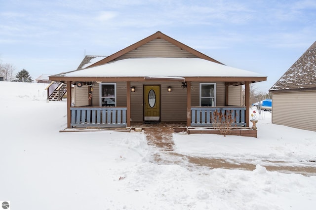 bungalow-style home with covered porch